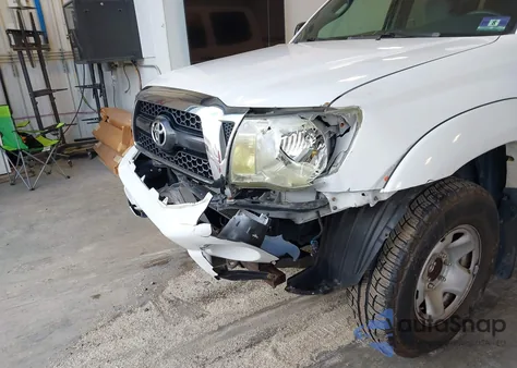 2011 Toyota Tacoma Prerunner V6 из США, поврежденный, VIN 3TMJU4GN1BM121220